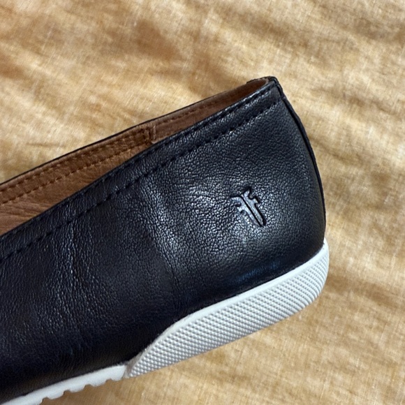 Frye black leather flats - Picture 9 of 17